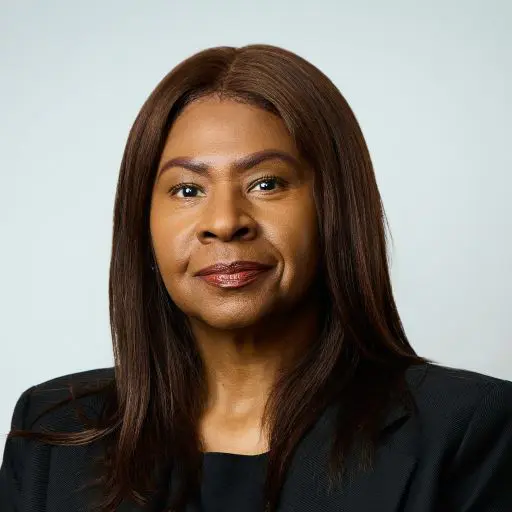 Lynn Slaton Square resized